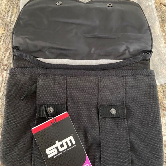 Ipad Carrier for 10" - Picture 3 of 12